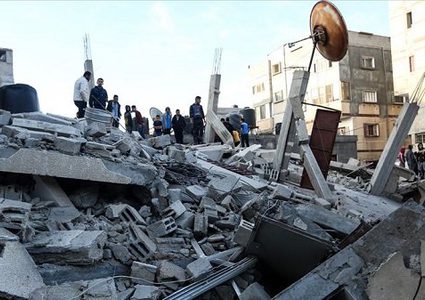 صواريخ الاحتلال تمسح أسرة من عائلة الطناني من السجل المدني