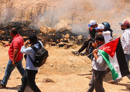 الهلال الأحمر تناشد المراكز الصحية جنوب نابلس بفتح أبوابها