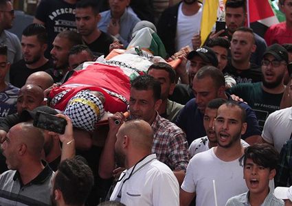 تشييع جثمان الشهيد يوسف نواصرة في قرية فحمة جنوب جنين