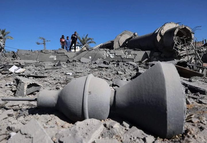 الاحتلال يدمر مسجد "قليبو" في شمال قطاع غزة 
تصوير : AFP