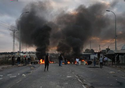 إصابة شاب بالرصاص الحي خلال مواجهات قرب حاجز الجلمة شرق جنين