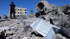 الاحتلال يدمر مسجد "قليبو" في شمال قطاع غزة 
تصوير : AFP
