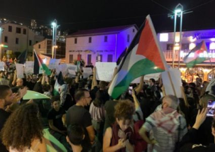 مظاهرات في عدد من مدن أراضي الـ48 وإضاءة شعلة العودة في الناصرة