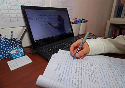 التربية: دوام المدراس الاحد والاثنين عن بعد