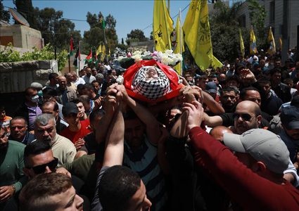 تشييع جثمان الشهيد نزار رياض المعروف بـ "أبوزينة"