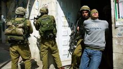 الاحتلال يعتقل 25 مواطنا من مدينة القدس