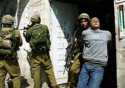 الاحتلال يعتقل 25 مواطنا من مدينة القدس