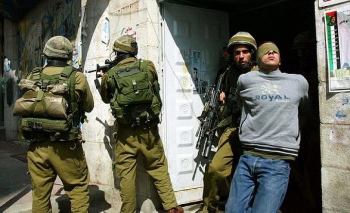 الاحتلال يعتقل 25 مواطنا من مدينة القدس