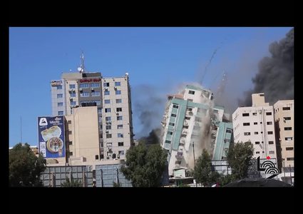 لحظة تدمير طائرات الاحتلال الإسرائيلي لبرج الجلاء في غزة