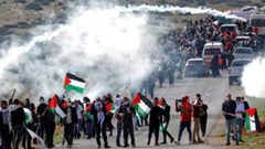 الاحتلال يصيب 10 شبان ويعتقل 3 منهم خلال مواجهات شرق طوباس