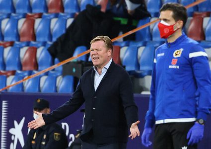 الصحف الإسبانية تتحدث عن رحيل وشيك لمدرب برشلونة وترشح البديل