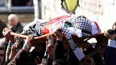 جماهير غفيرة تشيع الشهيدين برناط والكاشف في رام الله
