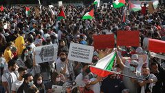 مسيرة تضامنية في بوليفيا تنديدا بعدوان الاحتلال على شعبنا