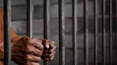 الأسير مخامرة يواصل إضرابه عن الطعام رفضا لعزله الإنفرادي