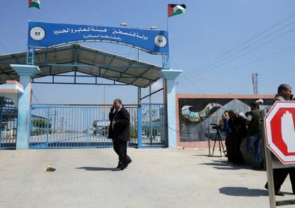 موقع عبري:اعادة فتح معبري "ايرز" و"كرم أبو سالم" اعتبارا ن الجمعة