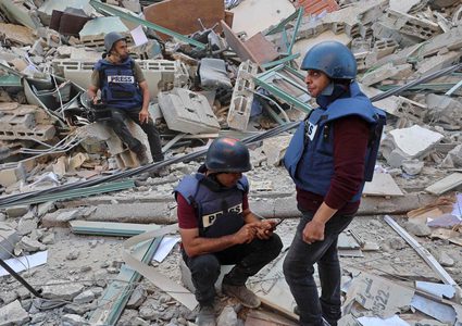 نقابة الصحفيين: الاحتلال دمر أكثر من 33 مؤسسة إعلامية في غزة