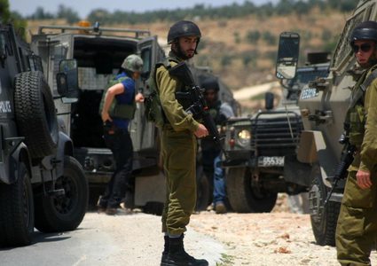 جنين: إصابة عاملين برضوض أثناء مطاردتهما من قبل الاحتلال