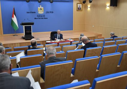 الحكومة: وفد طبي يضم عددا من الأخصائيين يتوجه إلى قطاع غزة غدا