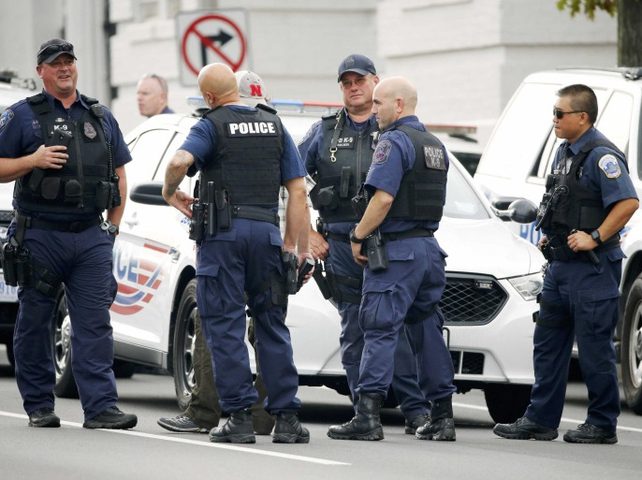 مقتل 12 شخصا في الولايات المتحدة بعمليات إطلاق نار خلال يومين
