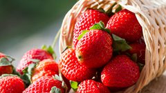 ما هي خطورة تناول الفراولة على معدة فارغة ؟