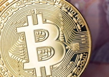 بريطانيا تتخذ قرارا بشأن بيتكوين بعد هبوطها أمام الدولار