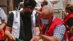 غزة: "الهلال الأحمر" يتسلم شحنة مساعدات كويتية