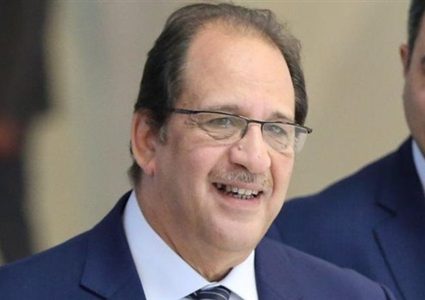الوزير عباس كامل يصل تل ابيب والأراضي الفلسطينية يوم غد