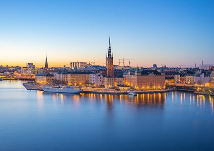 السويد تدرس فرض "ضريبة المليونير"