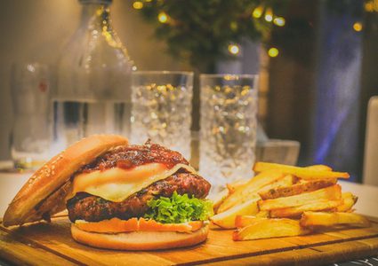 متى يكون تناول الوجبات السريعة مفيدا للصحة ؟