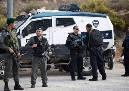 شرطة الاحتلال تدعس طفلا مقدسيا لرفع علم فلسطين