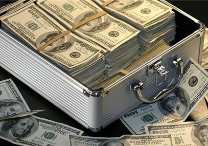 خبير يحدد العملة الأكثر ربحا من الدولار