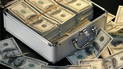 خبير يحدد العملة الأكثر ربحا من الدولار