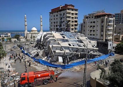 السيسي يوجه بسرعة إدخال معدات للمساهمة في إعادة إعمار غزة