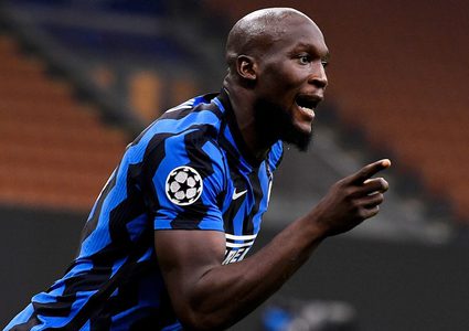 لوكاكو يفوز بجائزة أفضل لاعب في الدوري الإيطالي