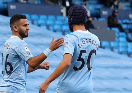 برشلونة يؤكد التعاقد مع مدافع مانشستر سيتي