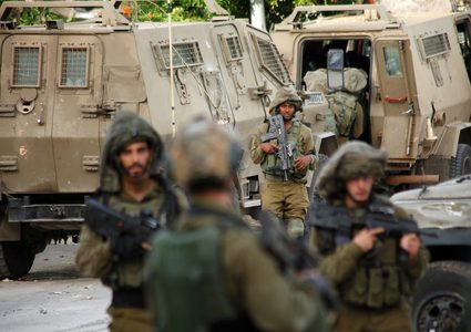 اعتقالات في الضفة تطال 16 مواطنا بينهم فتية