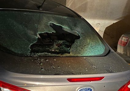 إطلاق النار على منزل ومركبة في الطيبة