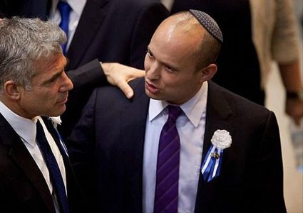 لبيد يعلن نجاحه في تشكيل حكومة تناوب مع بينت