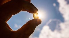 دراسة تكشف دور "فيتامين الشمس" في الحد من مضاعفات كورونا