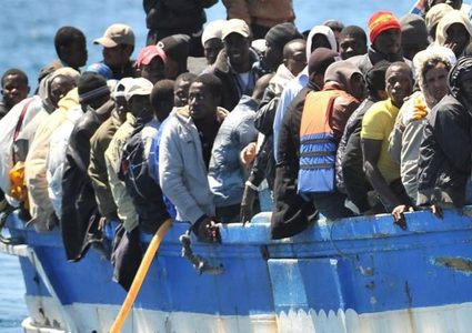 مصرع 23 مهاجرا غرقا قبالة سواحل تونس