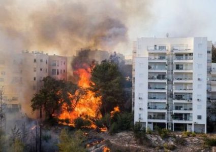 إجلاء 400 عائلة بسبب حريق ضخم جنوب غرب القدس