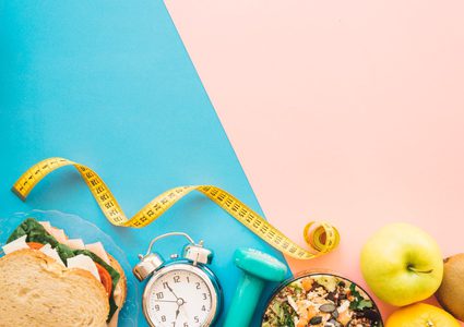 للنساء.. إتباع هذا النظام الغذائي يزيد خطر الإصابة بسرطان الثدي