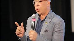 شريف دسوقي يعلن عن موعد خروجه من المستشفى وعودته للعمل