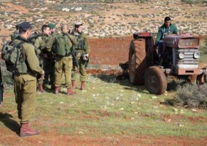 الاحتلال يستولي على جرافة في سلفيت