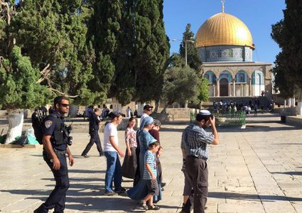 القدس:مستوطن يعتدي على طفلين قرب باب الخليل