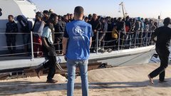 خفر السواحل الليبية يعترض 1000 مهاجر غير شرعي خلال يومين