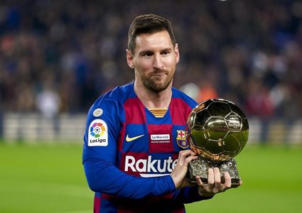 الكشف عن تفاصيل اتفاق ميسي الجديد مع برشلونة