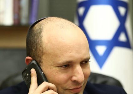 بينيت يتلقى التهاني وتأكيد أميركي على التعاون المشترك