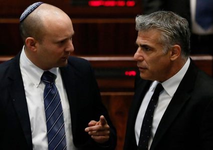 التجمع يحذر من تأثير حكومة "بينيت-لبيد" على المجتمع العربي