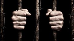 10 أسرى مضربون عن الطعام في معتقلات الاحتلال